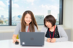 年収400万円＆時給1800円＊経理＊ジーンズOK＊うれしい社員食堂