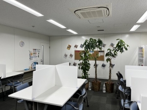 大手企業での正社員募集！労務アシ！駅トホ3分！年収400万円