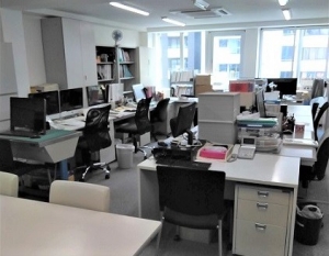 【年収450万円】人事労務＊弊社スタッフ社員登用実績あり＊