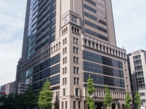 【将来の管理職候補】年収420万円～！大手町駅直結！経理