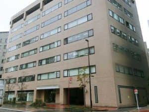 【不動産会社】経理＊平日休み＊朝ゆっくり10時出社≪7h勤務＆残業10h未満≫