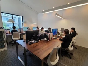 【年収450万円】経理＊仕訳入力＊年間休日132日【7.5時間勤務＆残業少なめ】